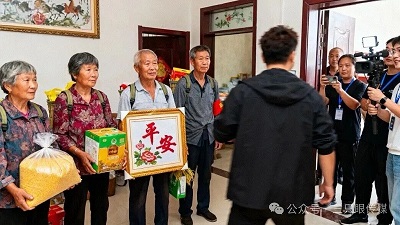 谁将粉丝变信徒？直播间“妈妈粉”的困局